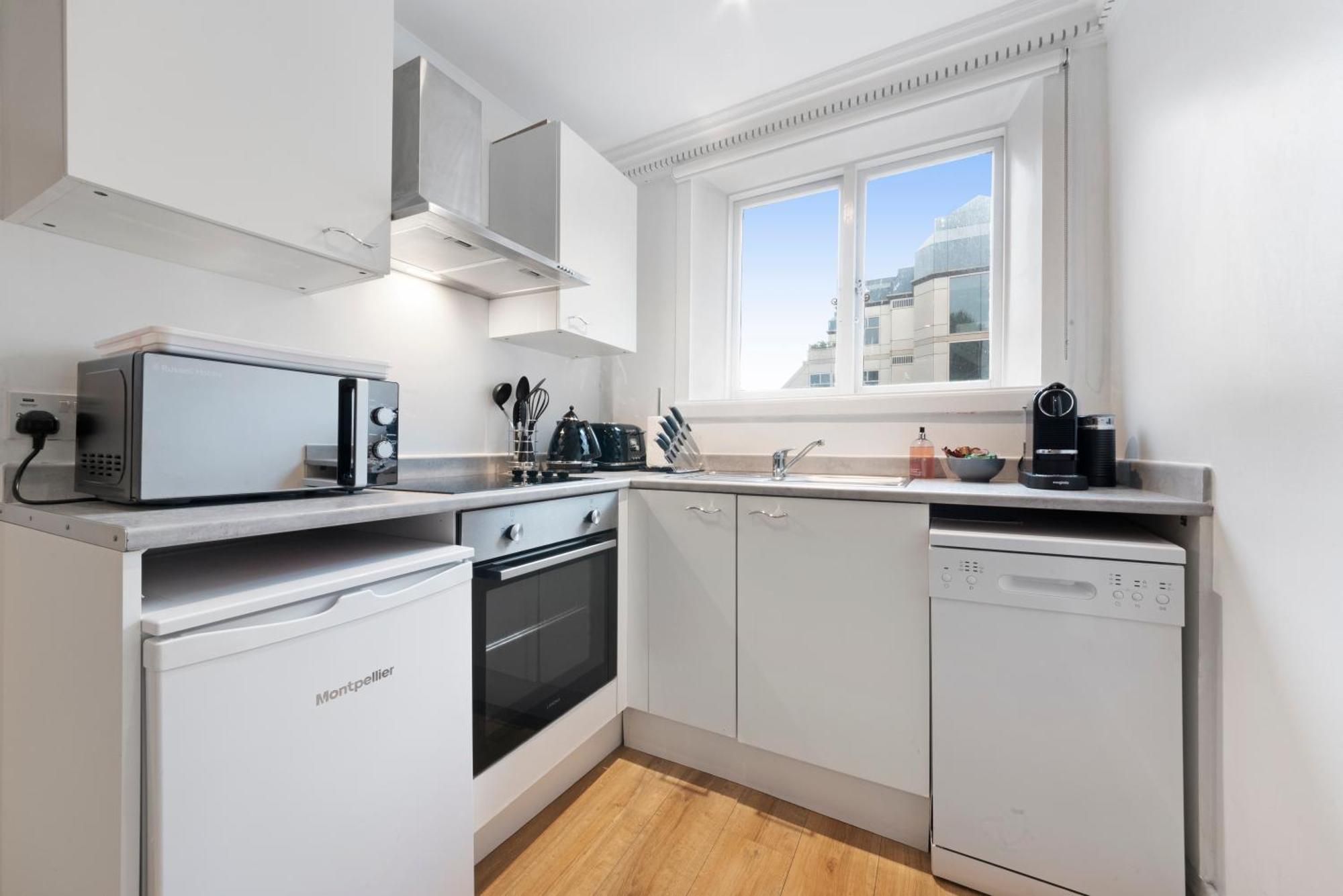 2 Bed Piccadilly Apartment 4 Лондон Екстер'єр фото