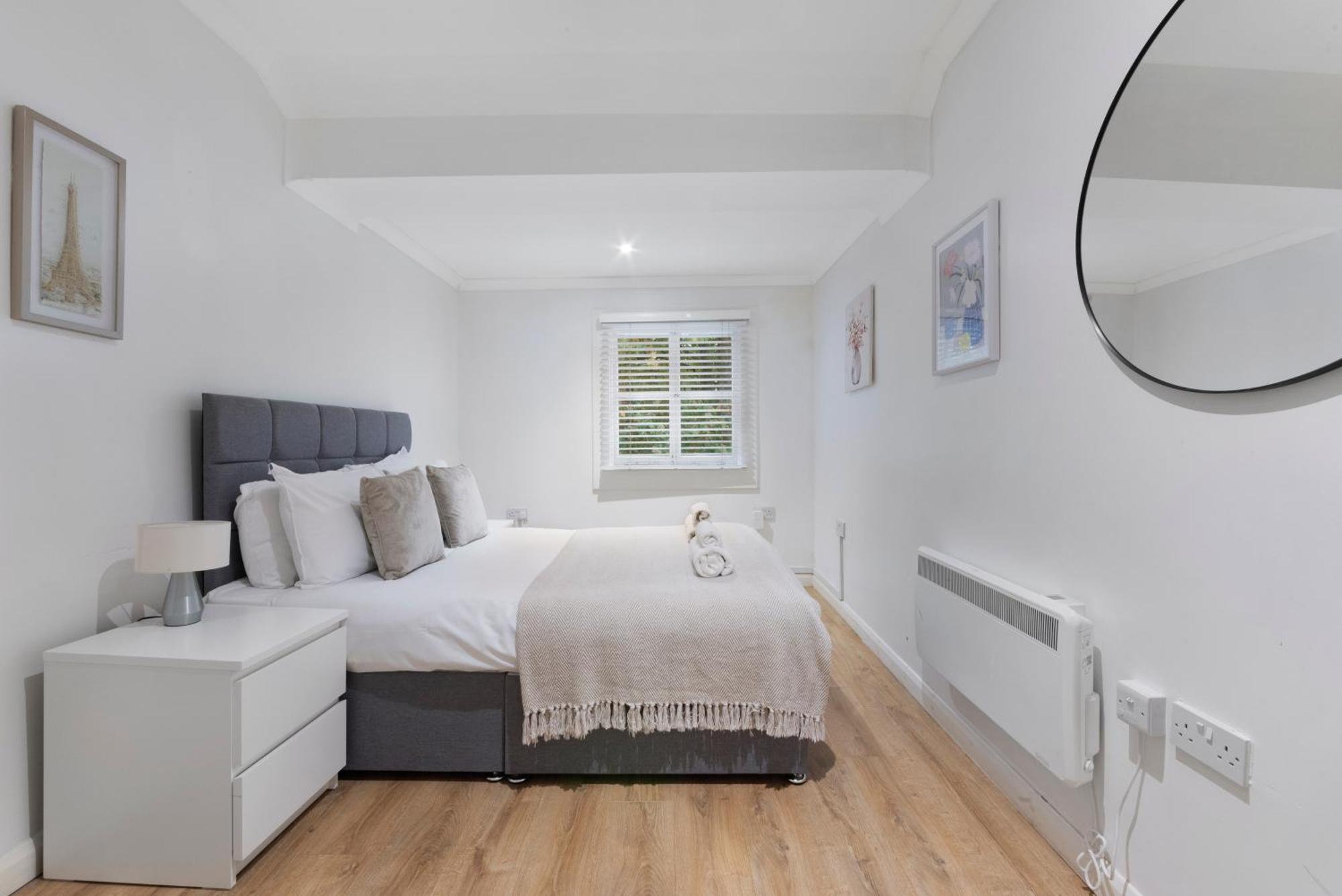 2 Bed Piccadilly Apartment 4 Лондон Екстер'єр фото