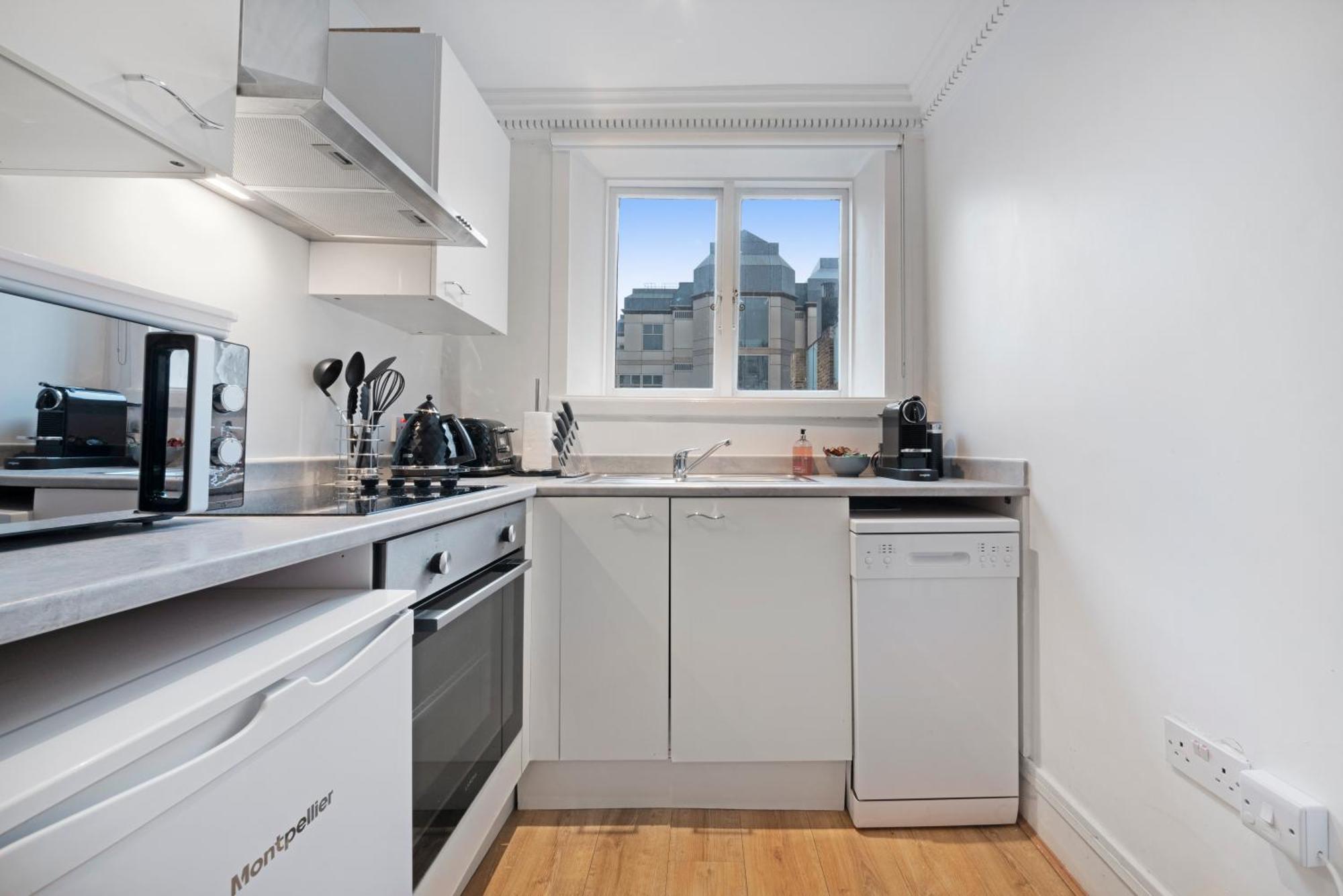 2 Bed Piccadilly Apartment 4 Лондон Екстер'єр фото